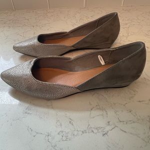Gap Gray/Silver Low Wedge Heels